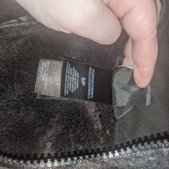 Black Fleece North Face Jacket - Picture 2 of 2